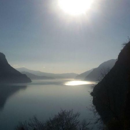Rocca Sul Lago Castro  Екстериор снимка